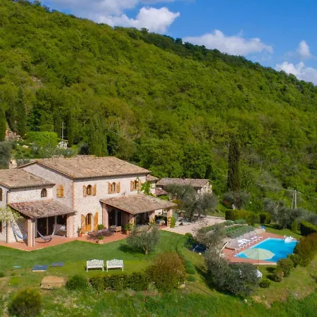 Dom wakacyjny Beautiful In With Pool San Giovanni del Pantano