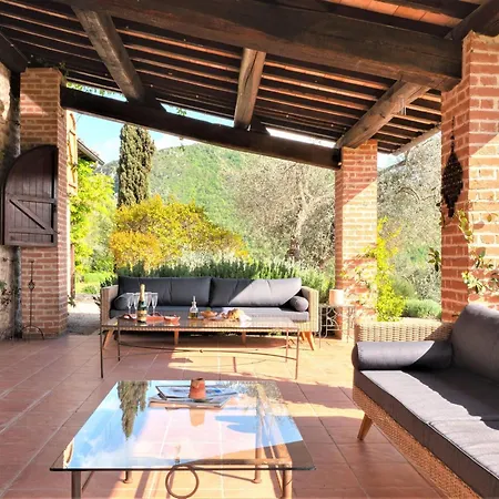 Dom wakacyjny Beautiful In With Pool San Giovanni del Pantano